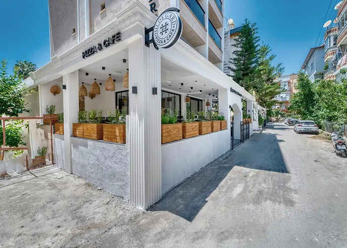 هيلدغارد ألانيا